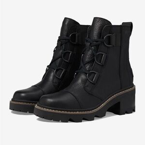 Sorel Joan Now Lace boots